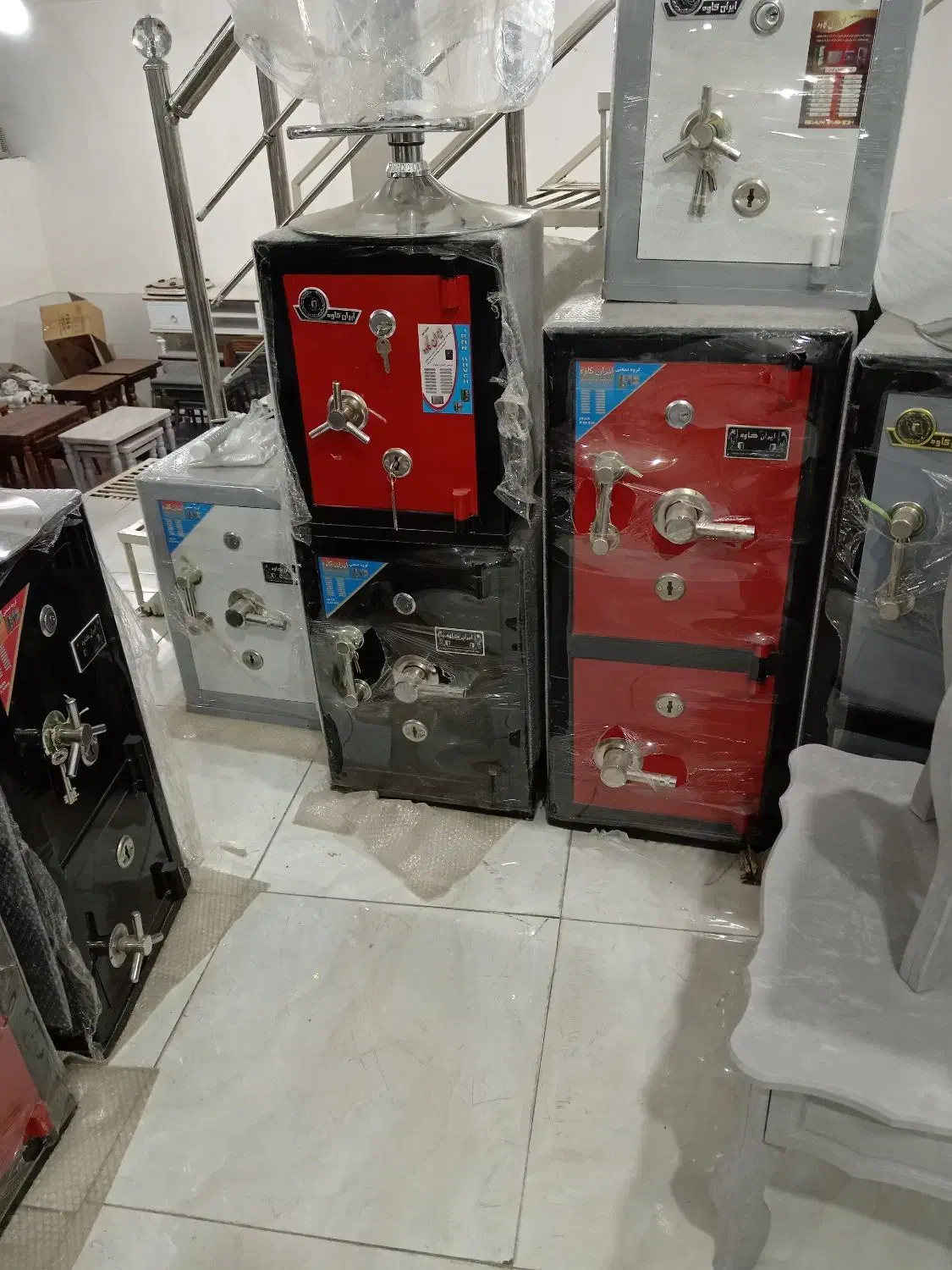 گاو صندوق ایران کاوه 3600|دفتر کار|سبزوار, طبرسی (جعفرآباد)|دیوار