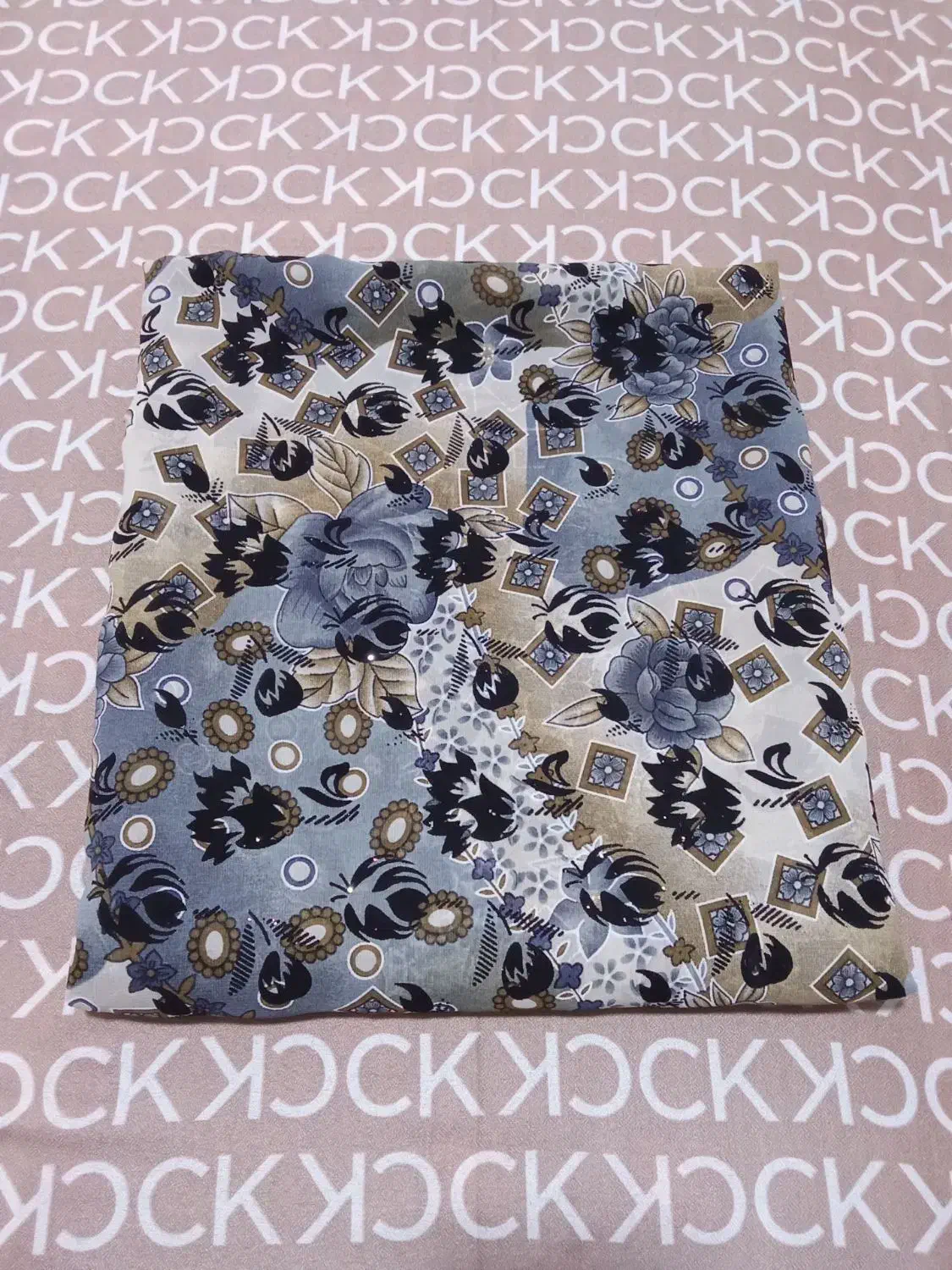 چادرمشکیومجلسی|لباس|محمدیه-قزوین, |دیوار