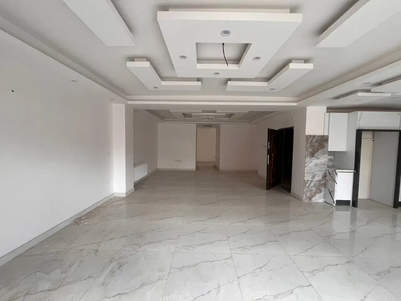 آپارتمان نوساز / تک واحدی طبقه دوم / خیابان مهرگان|فروش آپارتمان|لاهیجان, مهرگان|دیوار