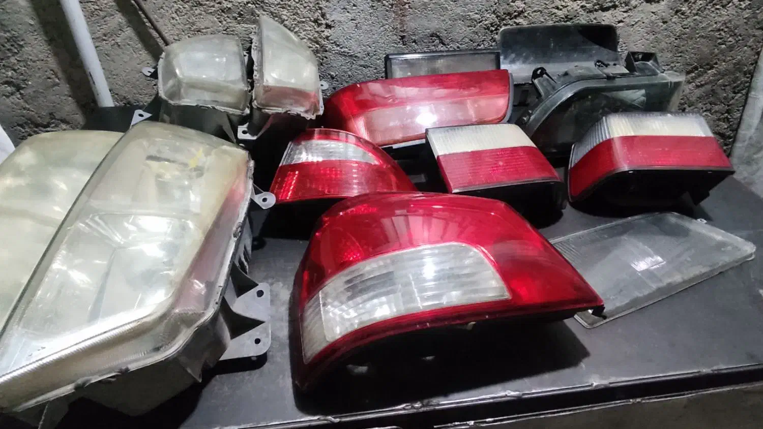 چراغ وتلق پراید و پژو یکجا یک میلیون|قطعات یدکی و لوازم جانبی|شریفآباد, |دیوار