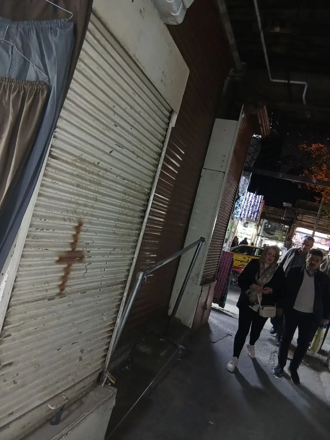 مغازه  خیابان انقلاب دهنه اهنگران|فروش مغازه و غرفه|سنندج, |دیوار