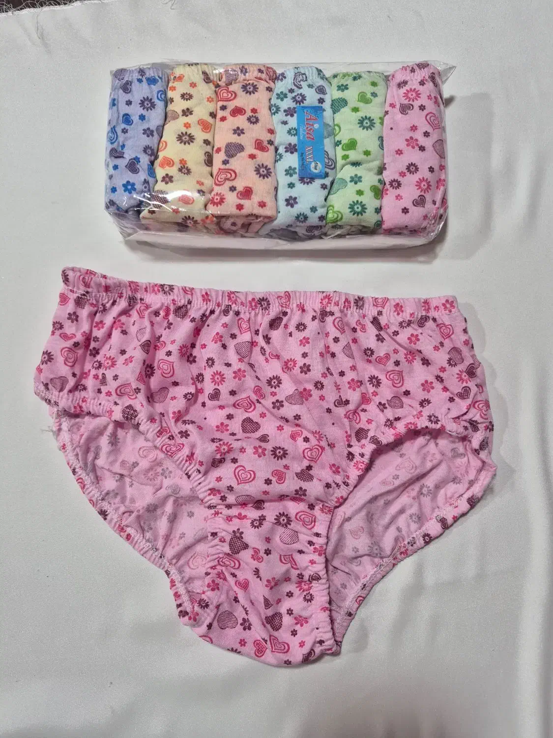 شورت لیفه ای|لباس|قم, ولیعصر|دیوار