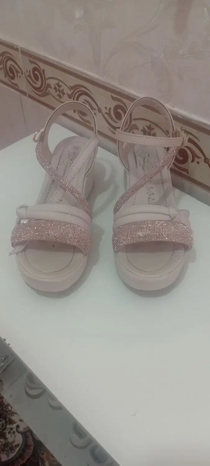 صندل مجلسی|کیف، کفش، کمربند|بروجرد, |دیوار