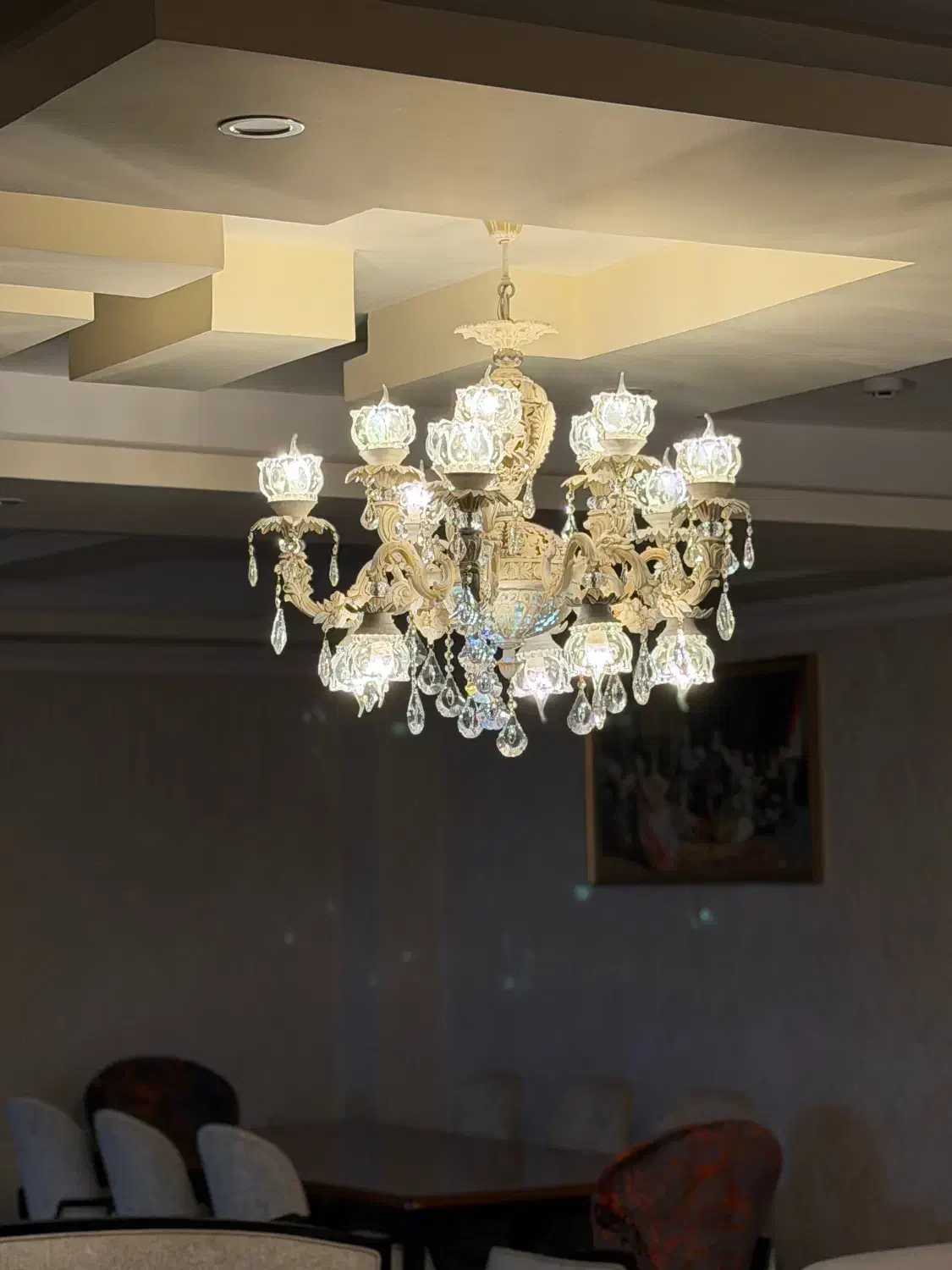 لوستر اعیانی نو|لوستر و چراغ آویز|ارومیه, |دیوار