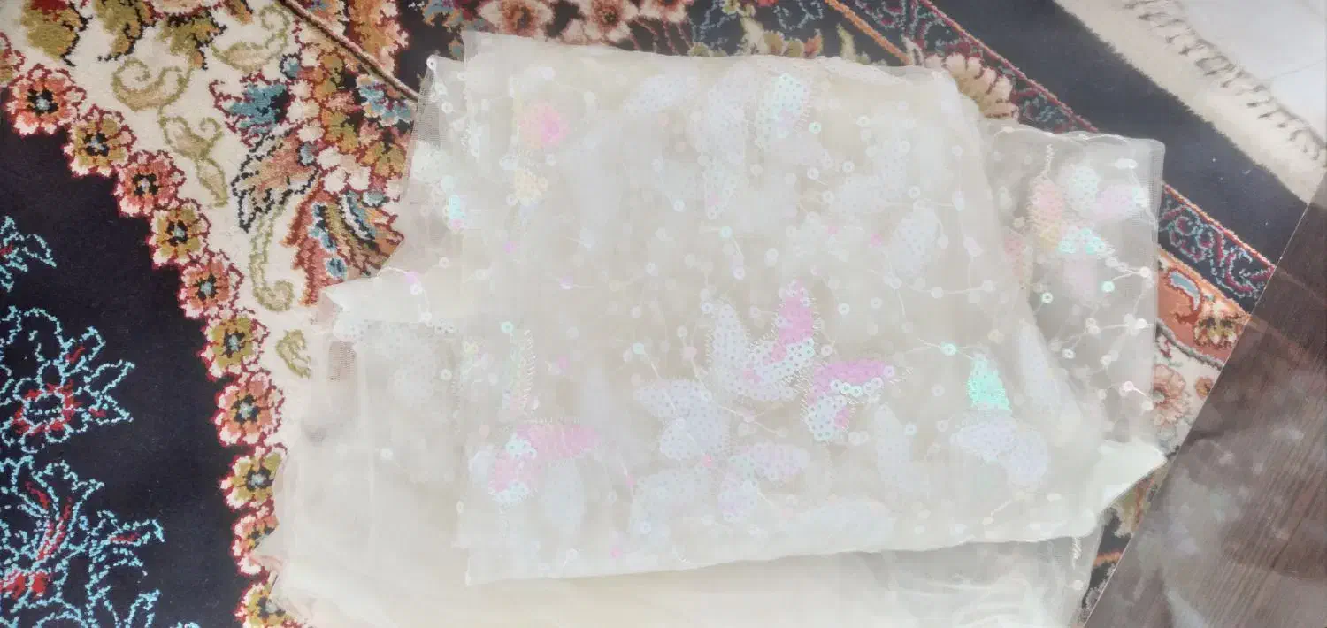 پارچه لباس کردی|لباس|کنگاور, |دیوار