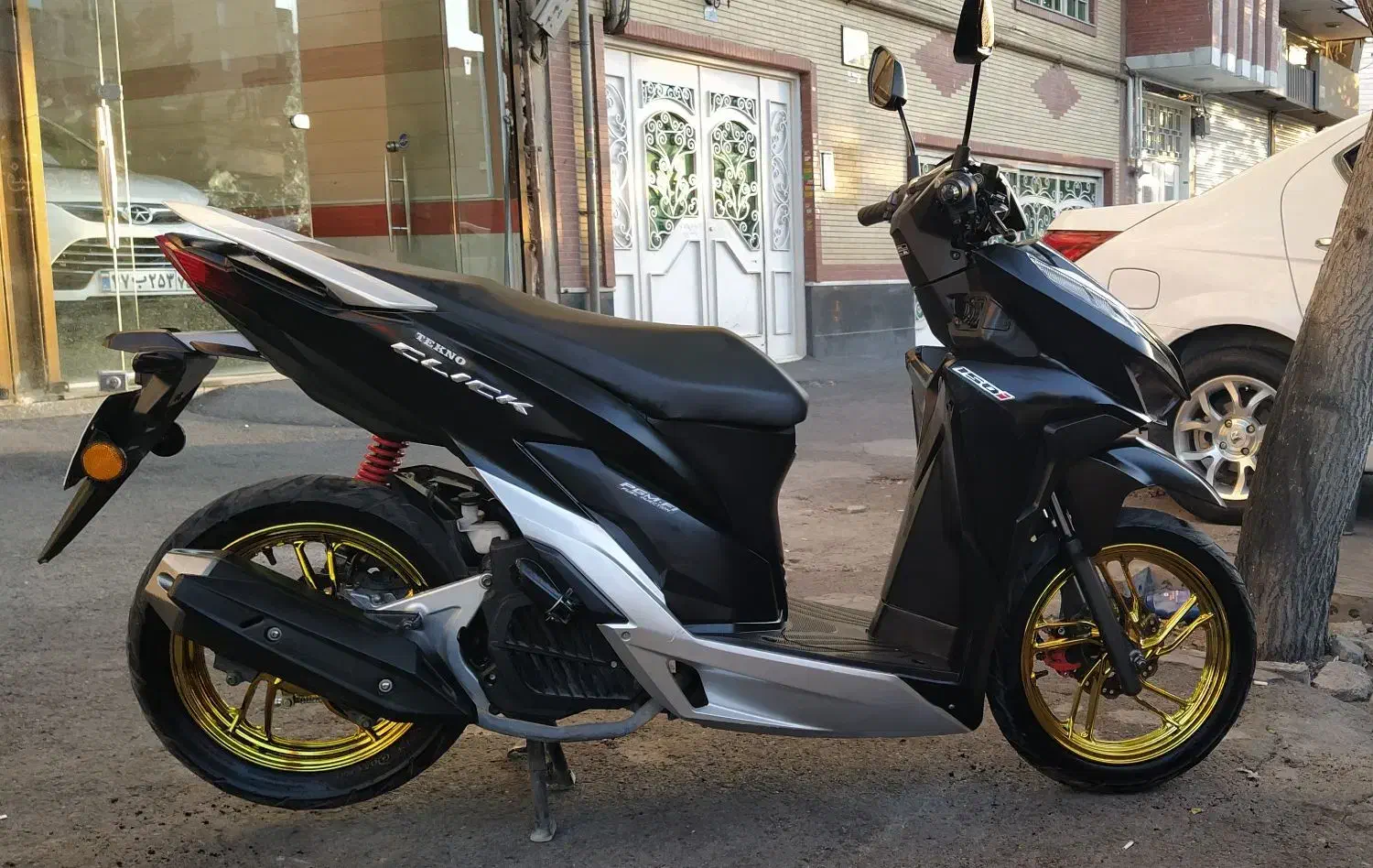 موتورسیکلت کلیک مدل 1403 رادیات دار|موتورسیکلت|تبریز, |دیوار