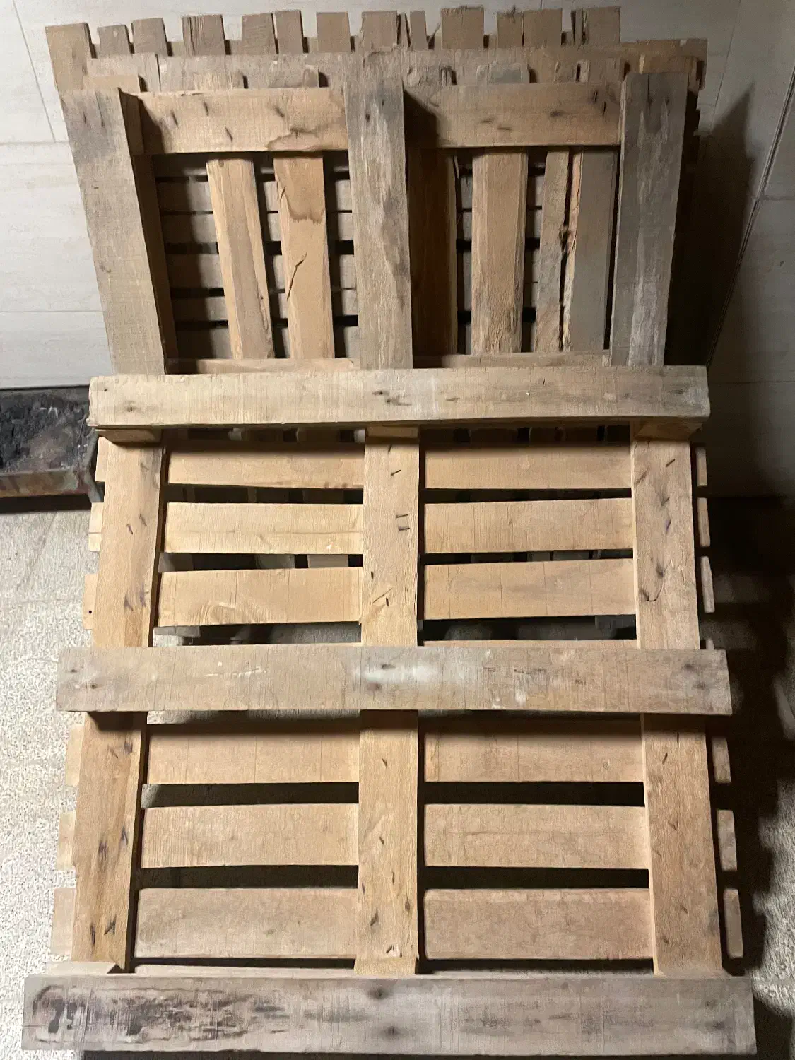 پالت چوبی|مصالح و تجهیزات ساختمان|اهواز, کوی عابدی|دیوار