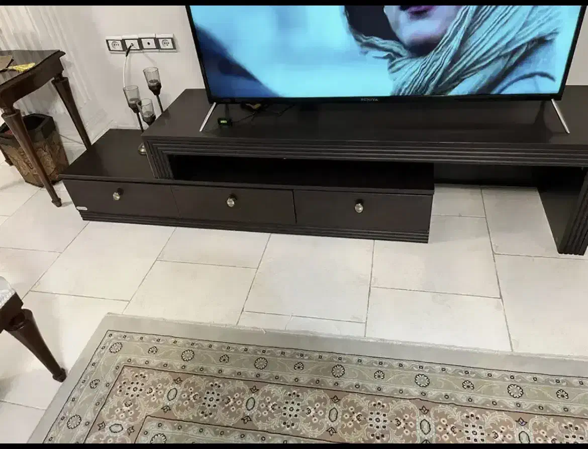 میز تی وی|میز تلویزیون|رشت, معلم|دیوار