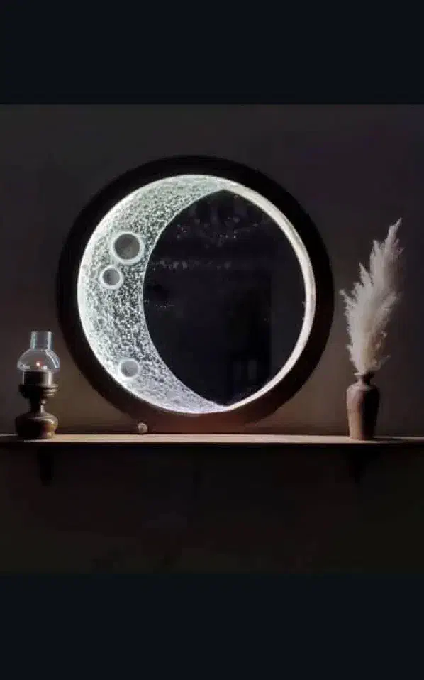 آینه ماه|آینه|میبد, |دیوار