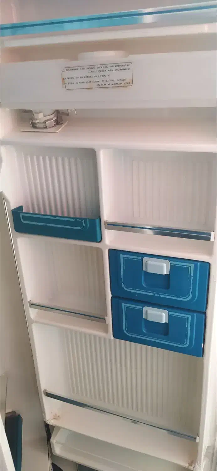 یخچال قدیمی و ویترین چوبی مغازه|فروشگاه و مغازه|کرج, شهرک ولیعصر|دیوار