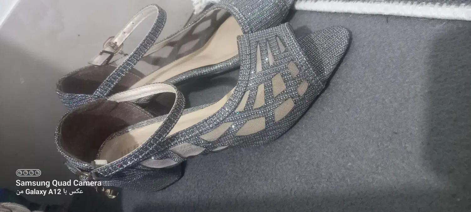 مجلسی|کیف، کفش، کمربند|گرگان, |دیوار