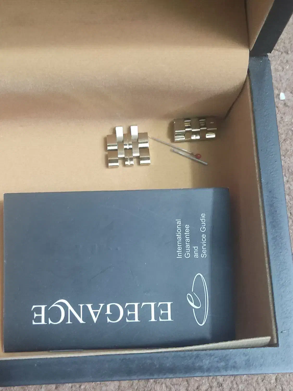 سلام دوستان ساعت مچی مردانه الاگانس و رادو|ساعت|قصرقند, |دیوار