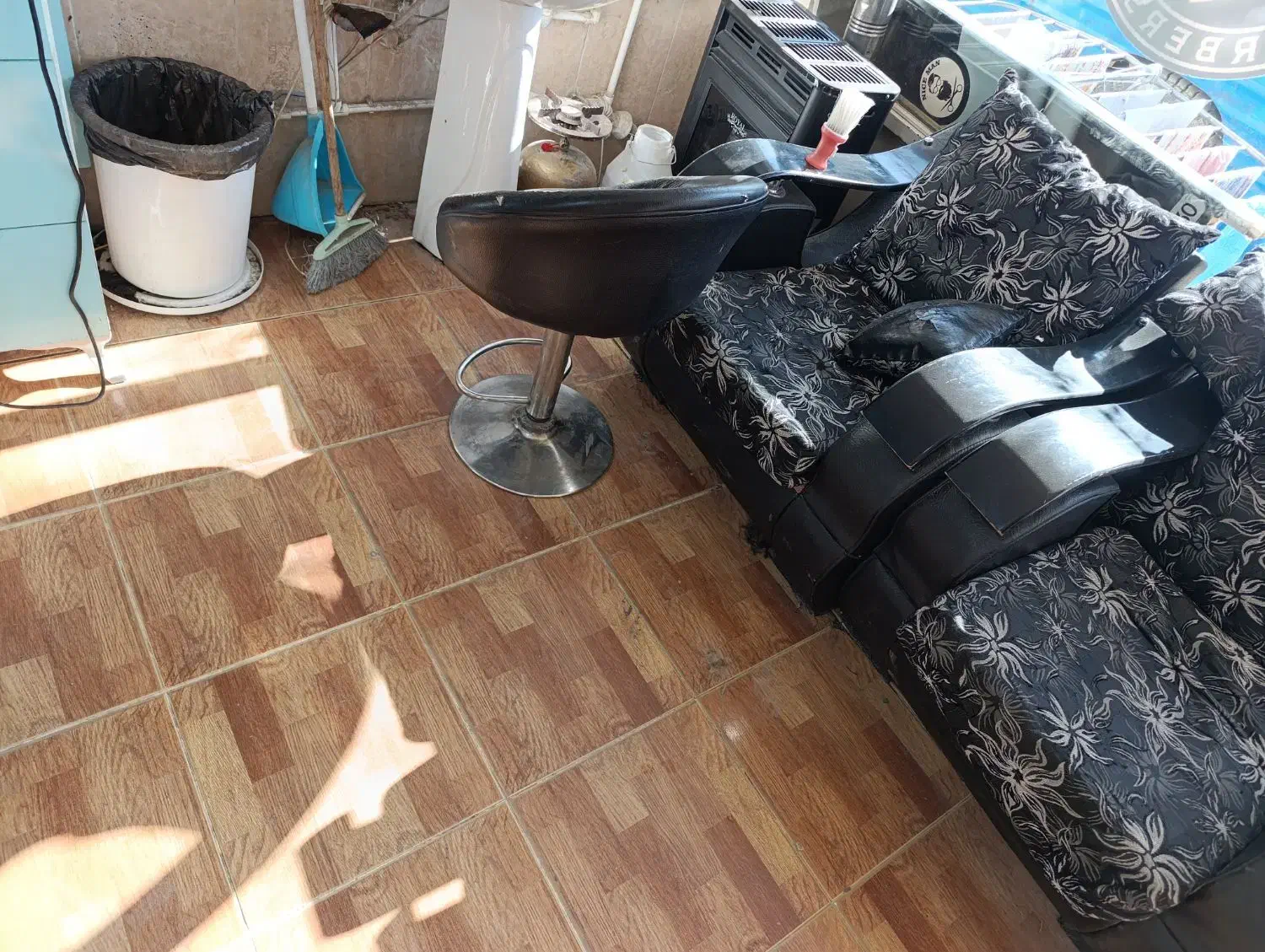 وسایل آرایشگاه|آرایشگاه و سالن‌های زیبایی|ماکو, |دیوار