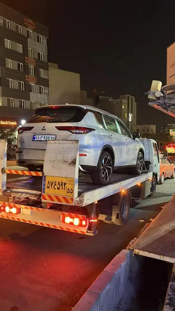 اوتلندر مدل ۲۰۲۳ سفید ۲ دیفرانسیل داخل مشکی|خودرو سواری و وانت|تهران, سعادت‌آباد|دیوار