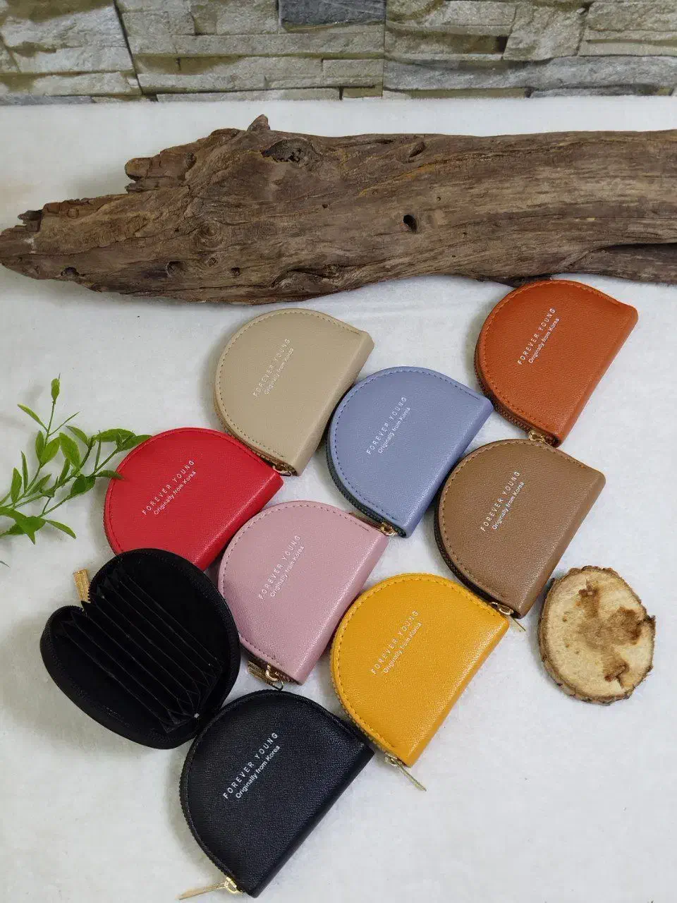 کیف|کیف، کفش، کمربند|مشهد, میان ولایت|دیوار