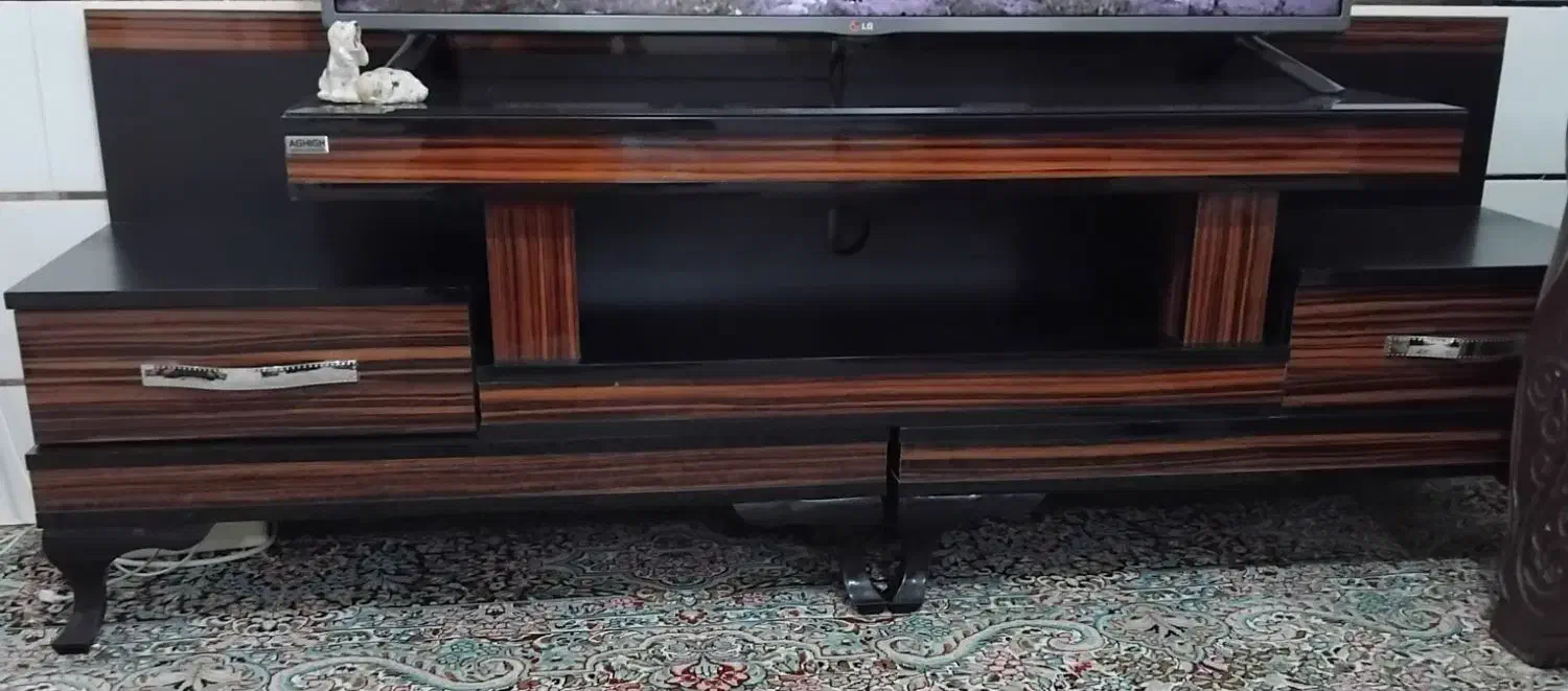 میز تلویزیون|میز تلویزیون|اسفندقه, |دیوار