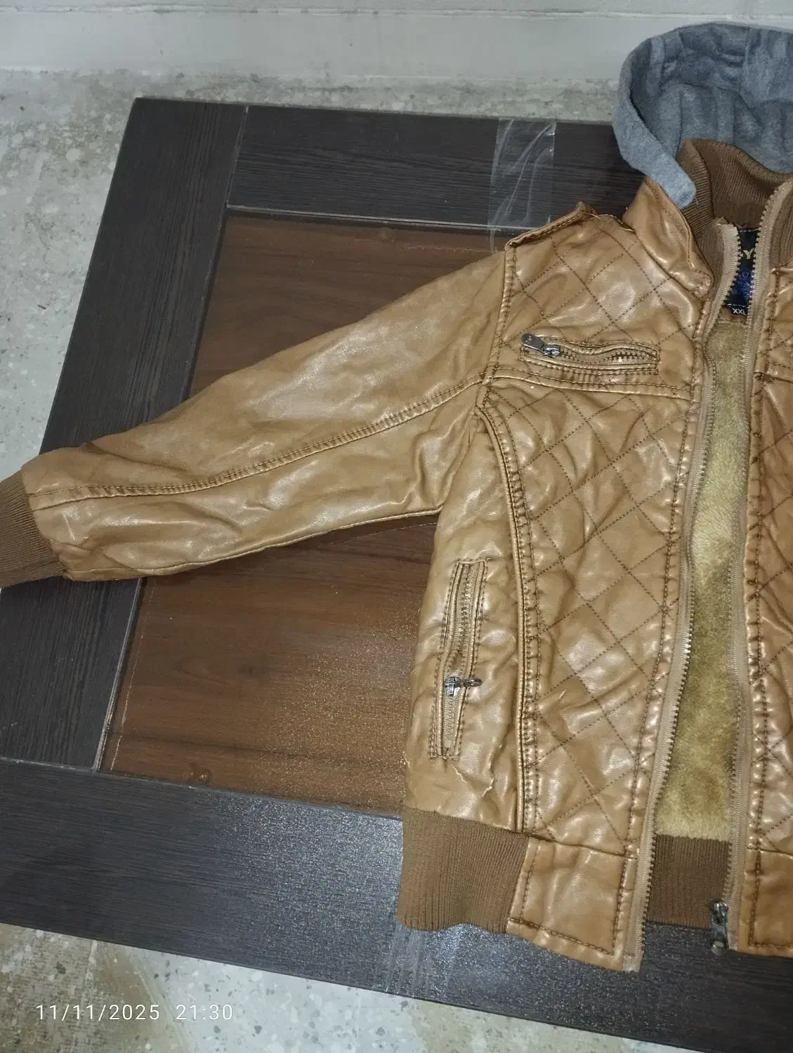 کاپشن چرم بسیار گرم|کفش و لباس بچه|شاهینشهر, مخابرات (شهید بهشتی)|دیوار