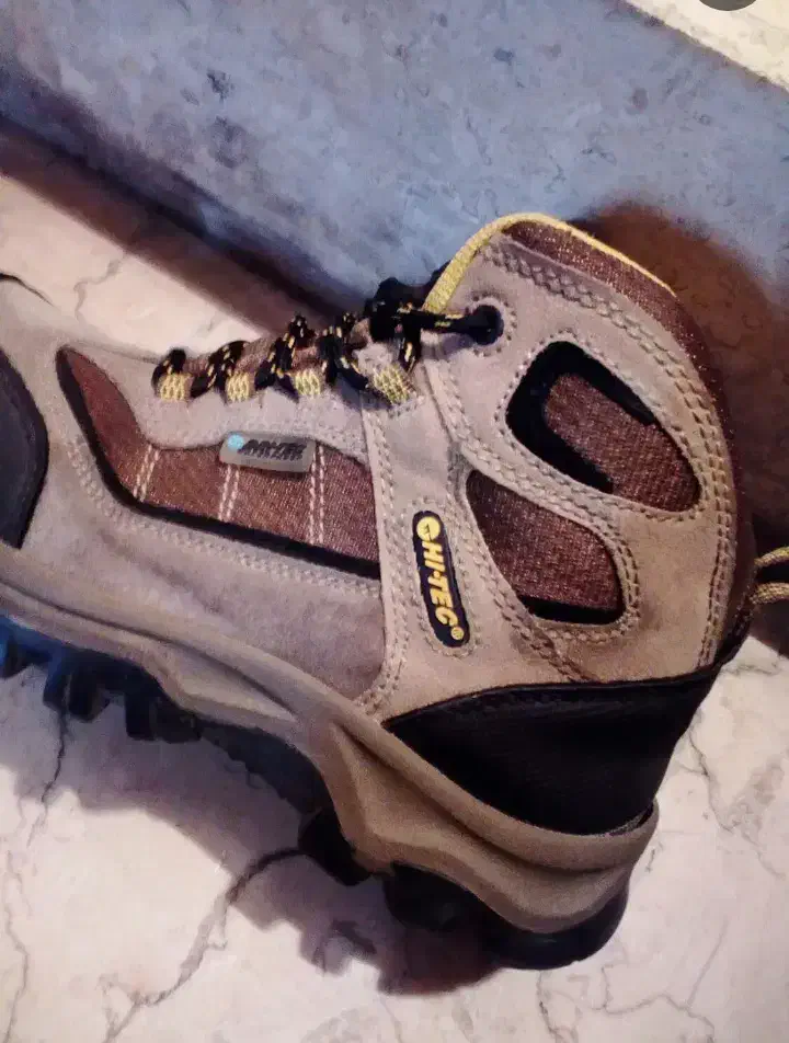 بوت پسرانه برند HITEC|کفش و لباس بچه|تهران, سازمان برنامه شمالی|دیوار