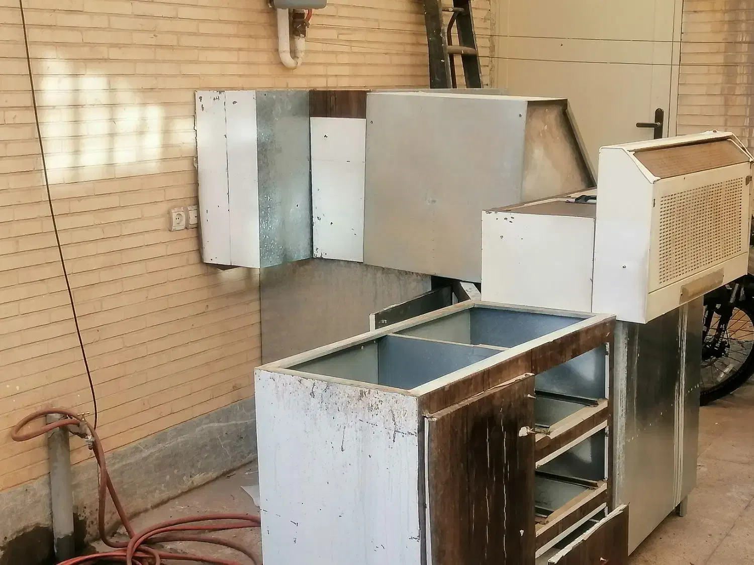 کابینت فلزی|آبچکان و نظمدهنده ظروف|رفسنجان, |دیوار