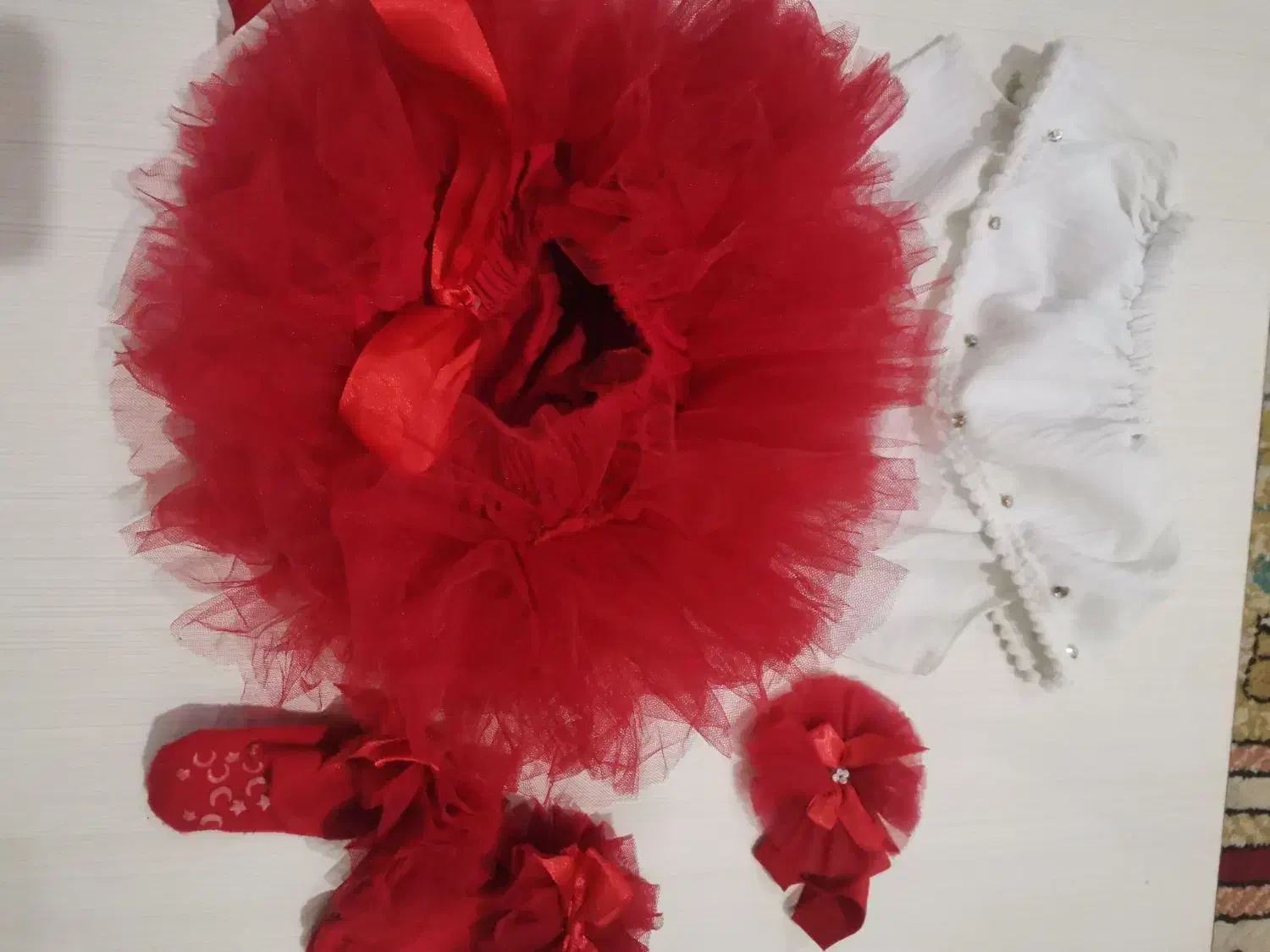 لباس بچگانه|کفش و لباس بچه|باوی, |دیوار