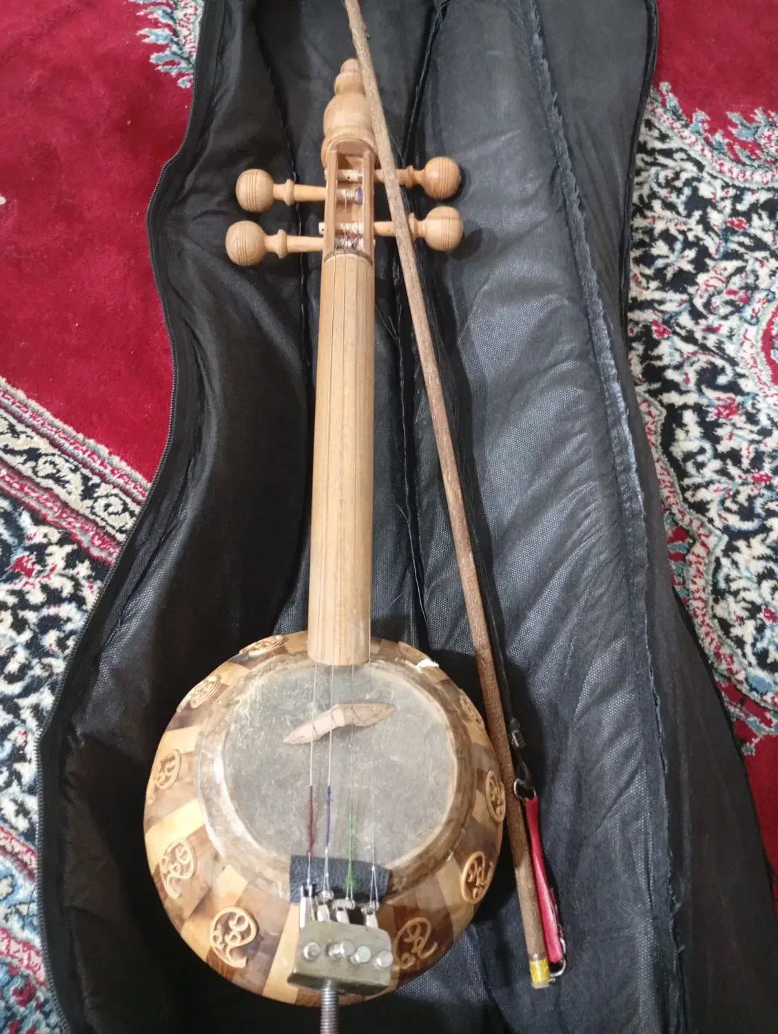 کمانچه طرح دار|سازهای سنتی|اردبیل, |دیوار