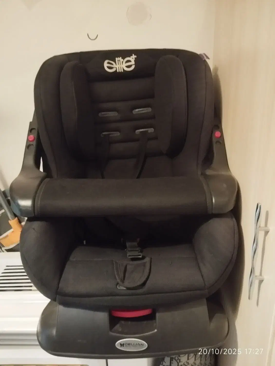 صندلی ماشین کودک|تخت و صندلی بچه|مشکیندشت, |دیوار