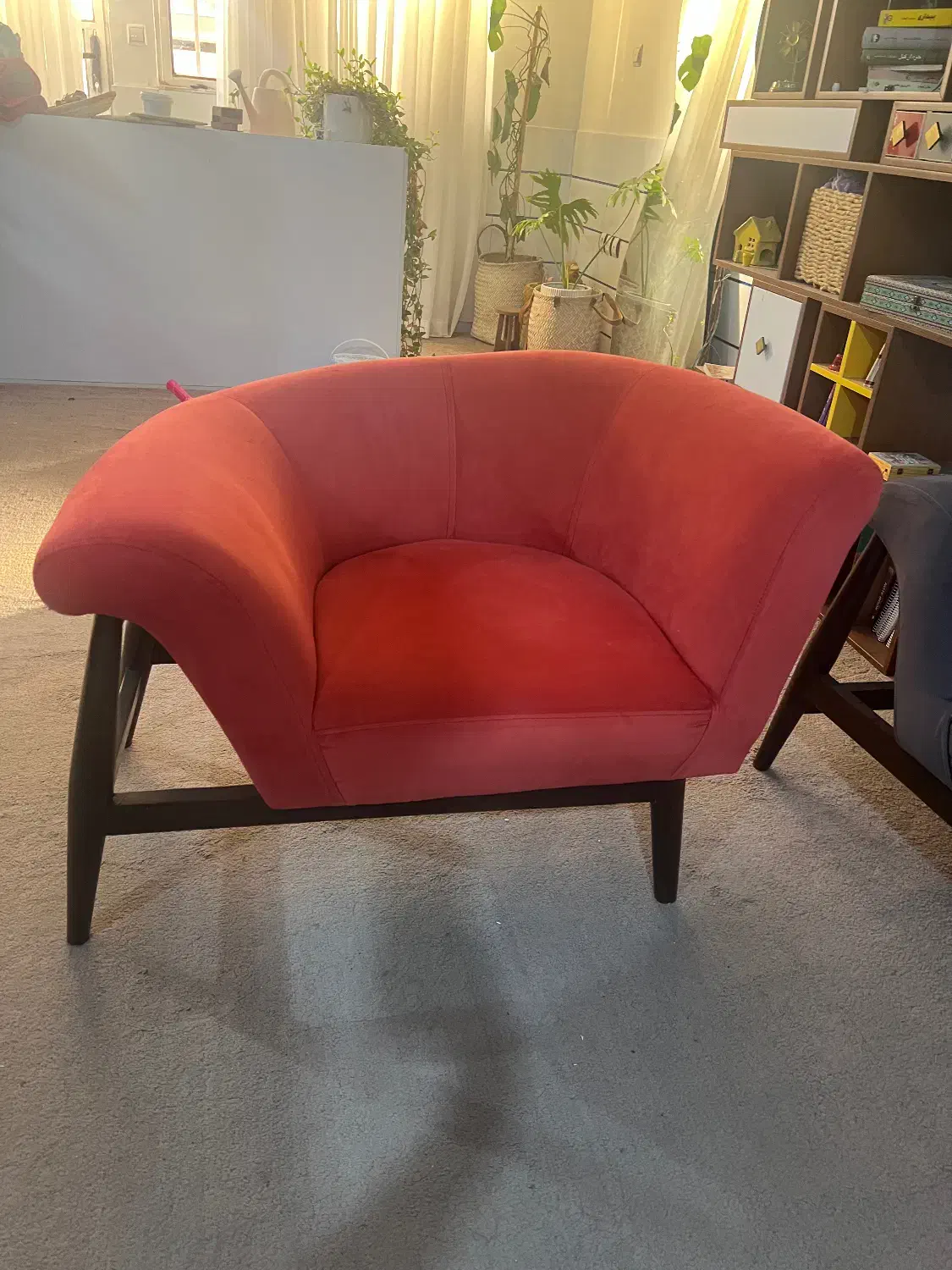 نیم ست مبلمان|مبلمان خانگی و میز عسلی|هشتگرد, شهرک اداری|دیوار