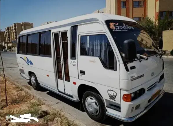 مینی بوس هیوندا اماده سرویس دهی به کارخانجات شرکت|خدمات حمل و نقل|آبیک, |دیوار