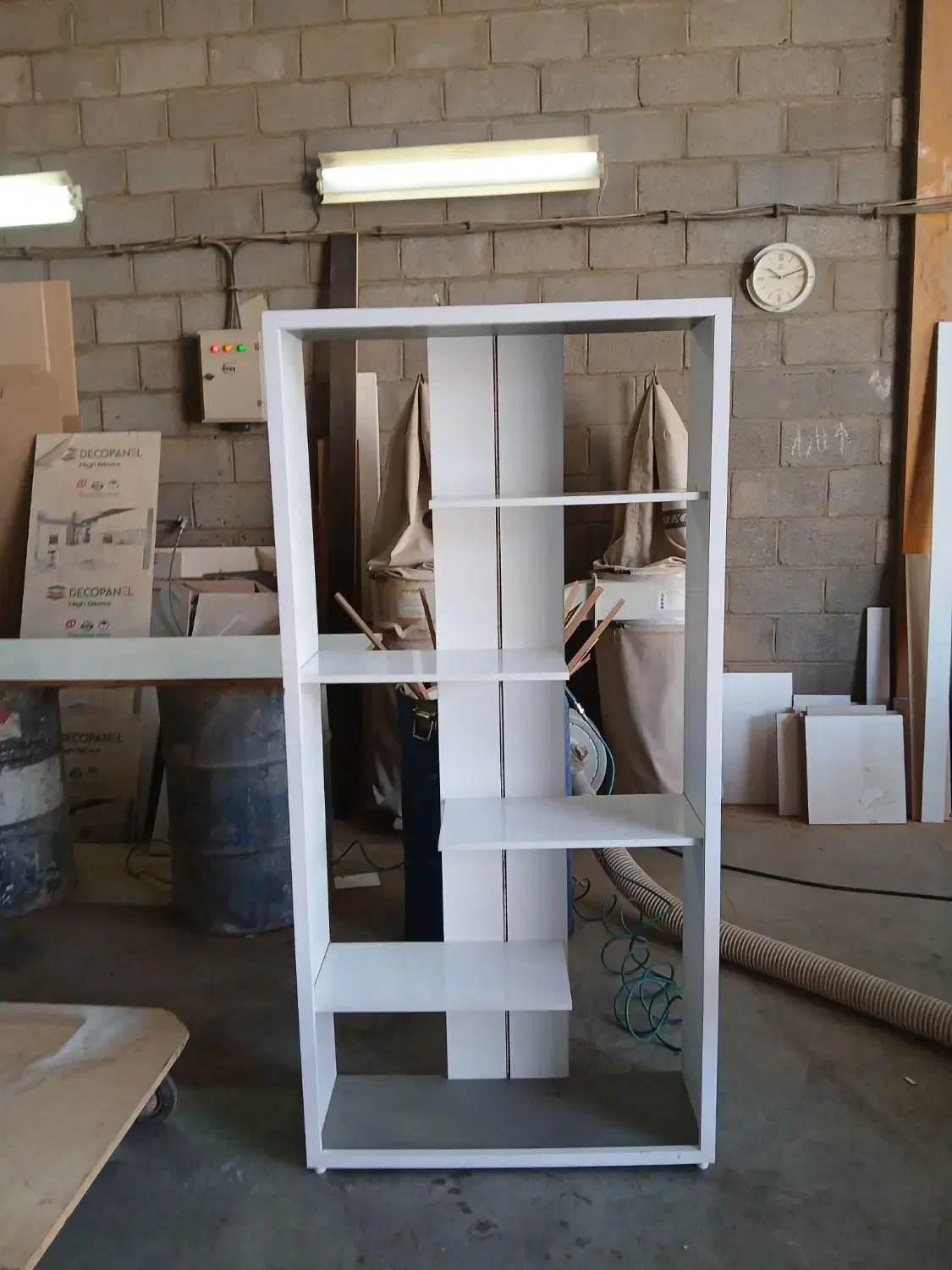 کتابخانه چهار طبقه|کتابخانه، شلف، قفسههای دیواری|چهاردانگه (تهران), |دیوار