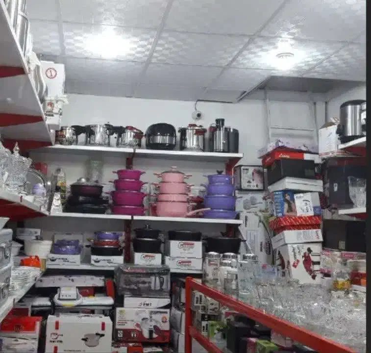 مغازه فروشی در شهرک گلستان|فروش مغازه و غرفه|شیراز, شهرک گلستان|دیوار