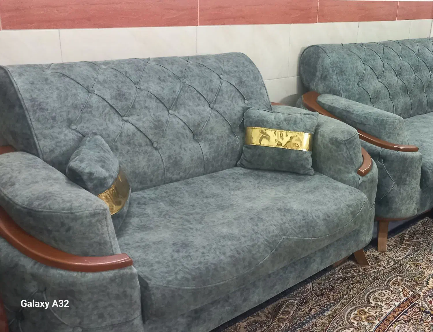 مبل ۹نفر|مبلمان خانگی و میز عسلی|قم, نخودی|دیوار