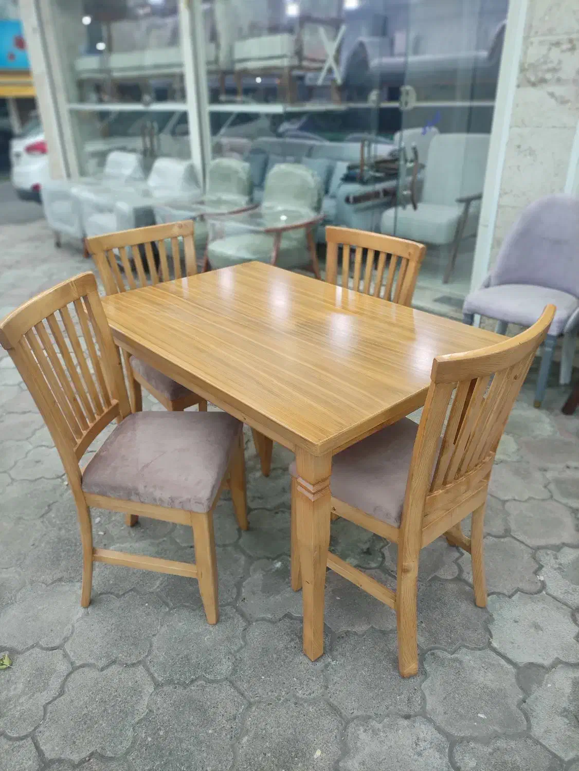 نهار خوری چهار نفره/آماده تحویل|میز و صندلی غذاخوری|رشت, جهاد|دیوار