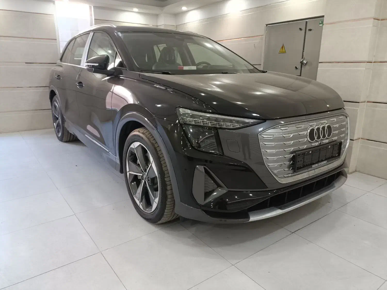 آیودی . Q5 (E. tron) مدل2024 فول آپشن صفر خشک|خودرو سواری و وانت|اردبیل, |دیوار