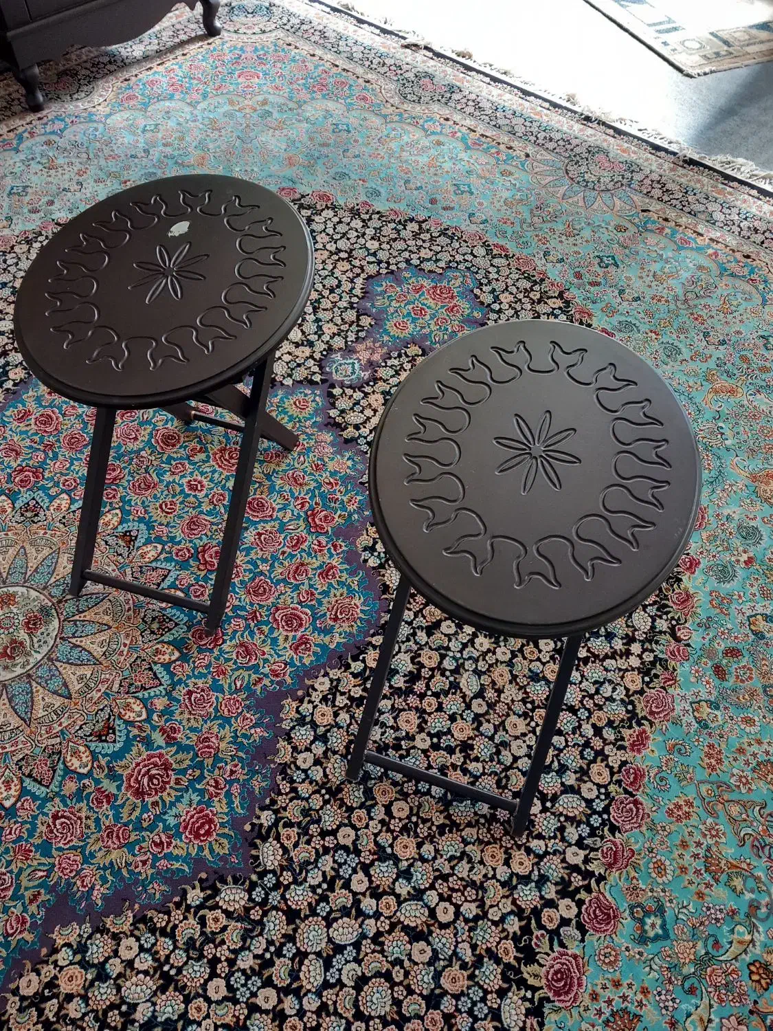 دوعدد میز تاشو چوبی-فروش فوری|مبلمان خانگی و میز عسلی|نور, |دیوار