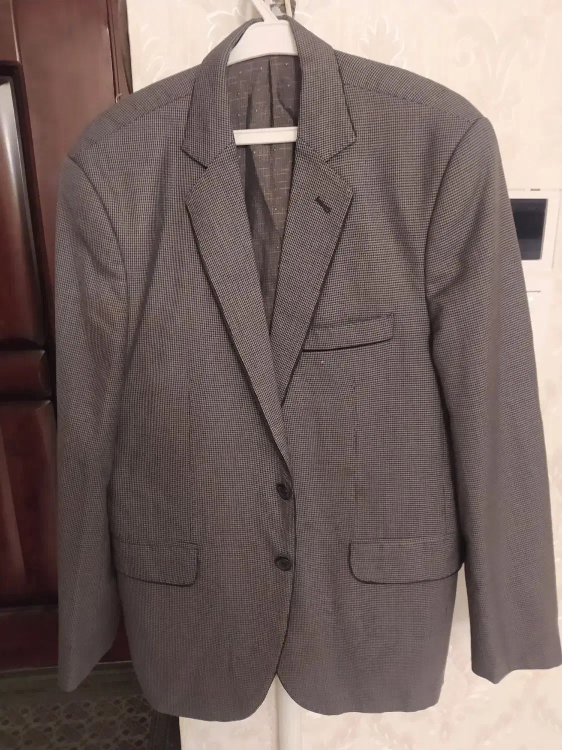 چند دست کت و شلوار و کت تک نو و در حد نو جنس عالی|لباس|اندیشه, اندیشه فاز ۲|دیوار