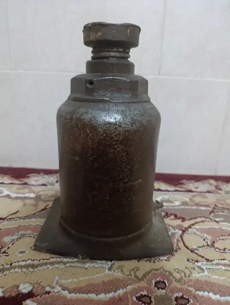 جک  ۱۰ تنی|قطعات یدکی و لوازم جانبی|شیراز, کفترک|دیوار
