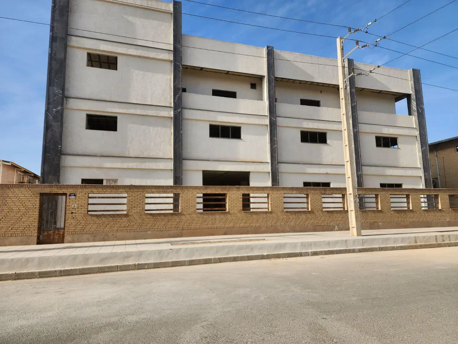 فروش ملک کارگاه|فروش دفتر صنعتی، کشاورزی، تجاری|قرچک, شهرک صنعتی قرچک|دیوار