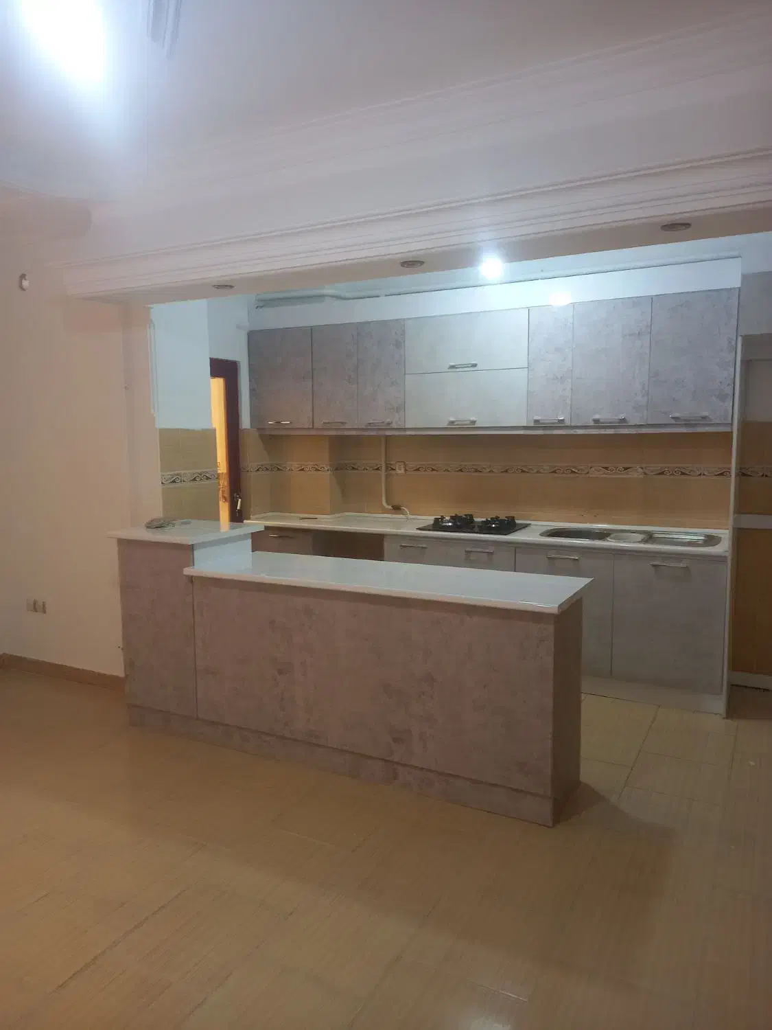 رهن و اجاره آپارتمان صد و ده متری نقره دشت|اجارهٔ آپارتمان|رشت, چمارسرا|دیوار