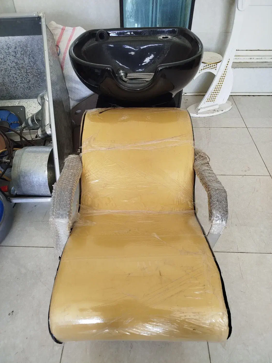 سرشور باشیرکامل|آرایشگاه و سالن‌های زیبایی|اهر, |دیوار