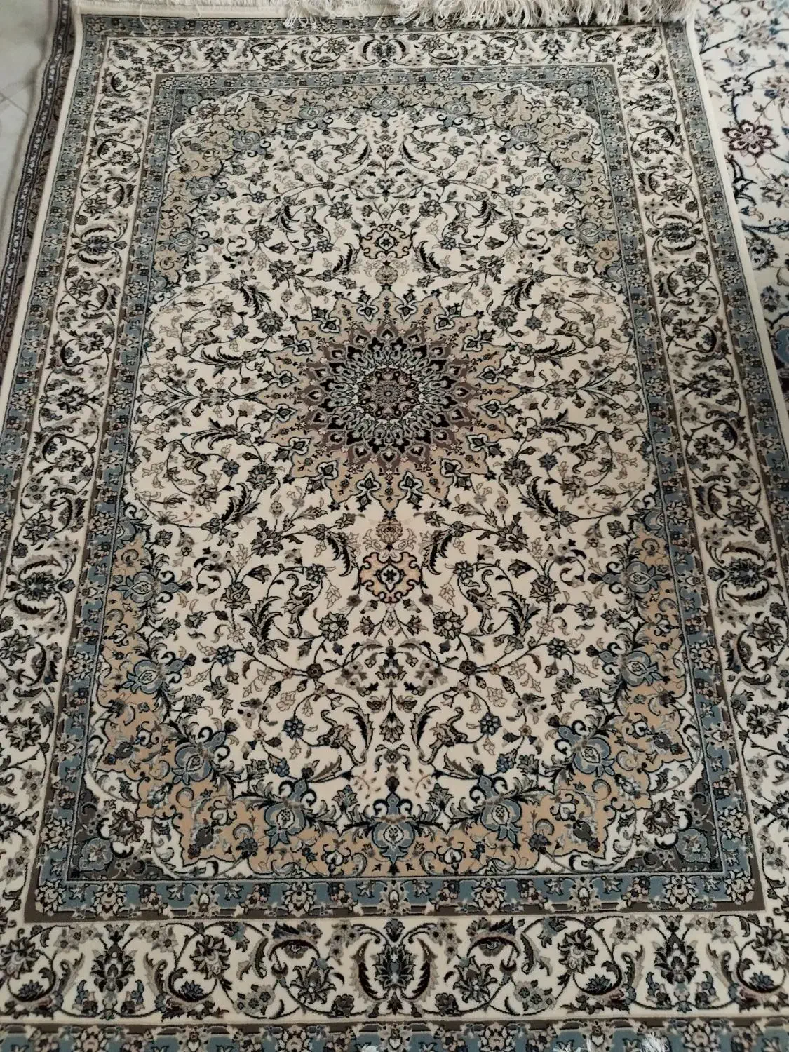 یک تخته فرش ماشینی ۹متری،۴متری ویک پادری|فرش|اصفهان, سنبلستان|دیوار
