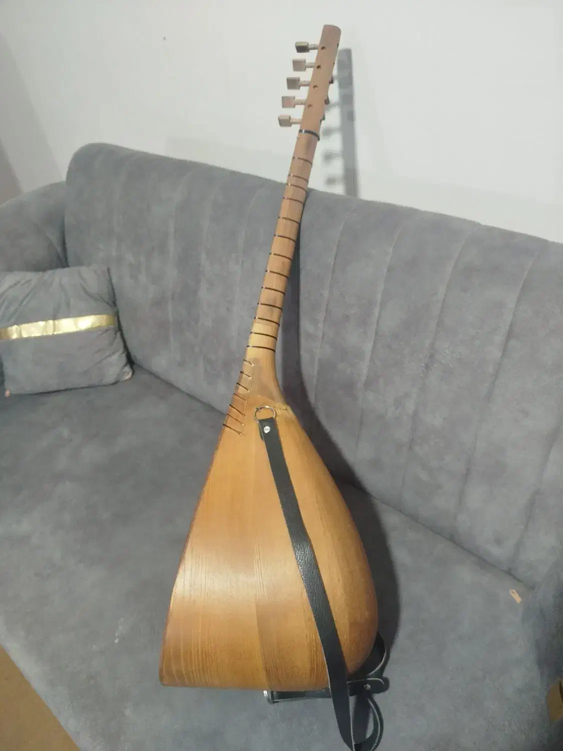 ساز قوپوز|سازهای سنتی|تبریز, |دیوار