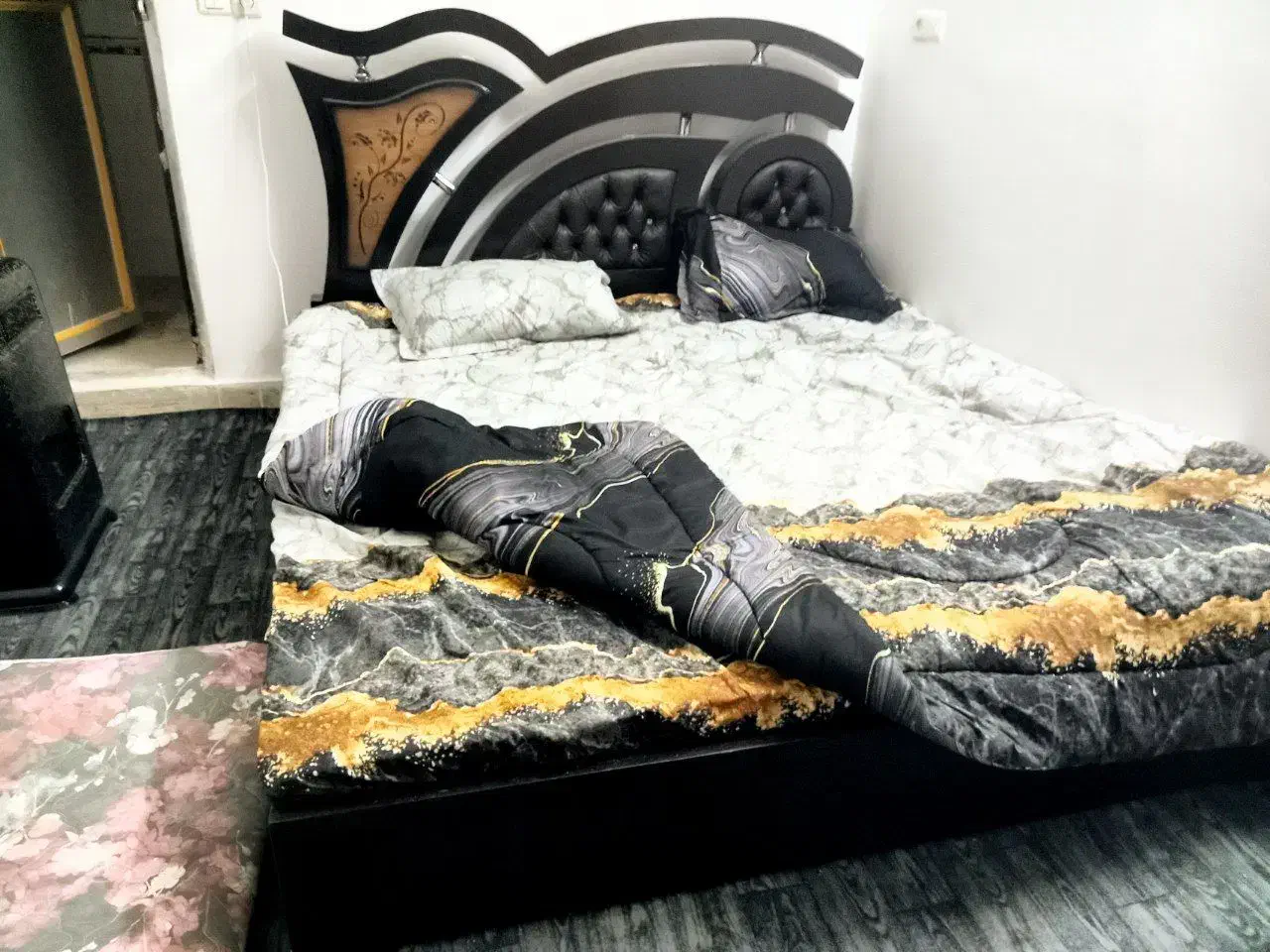 تخت دو نفره|تخت و سرویس خواب|قوچان, |دیوار