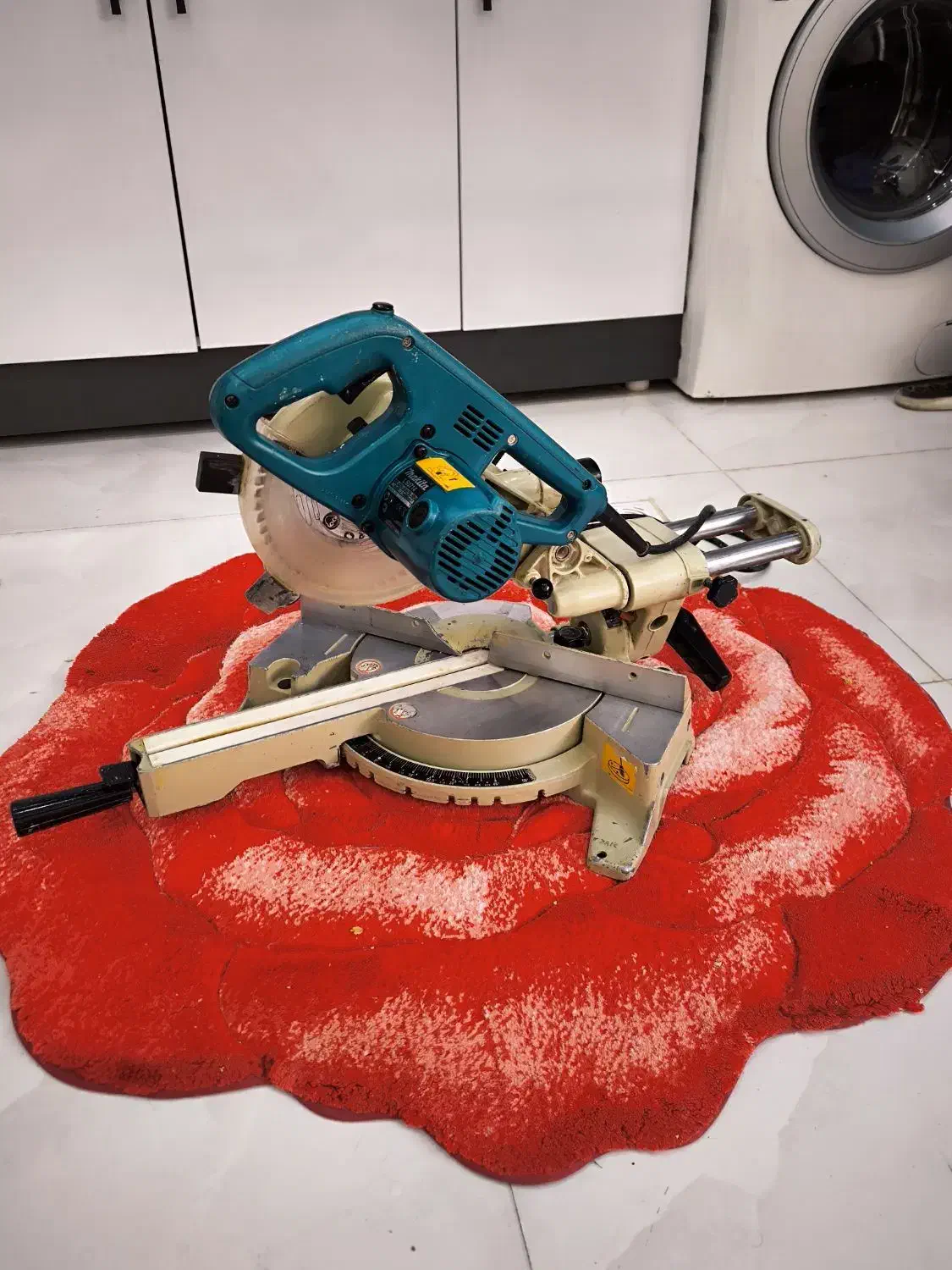 فارسی بر ماکیتا 714 کشویی|ابزارآلات|شیراز, کوشک میدان|دیوار