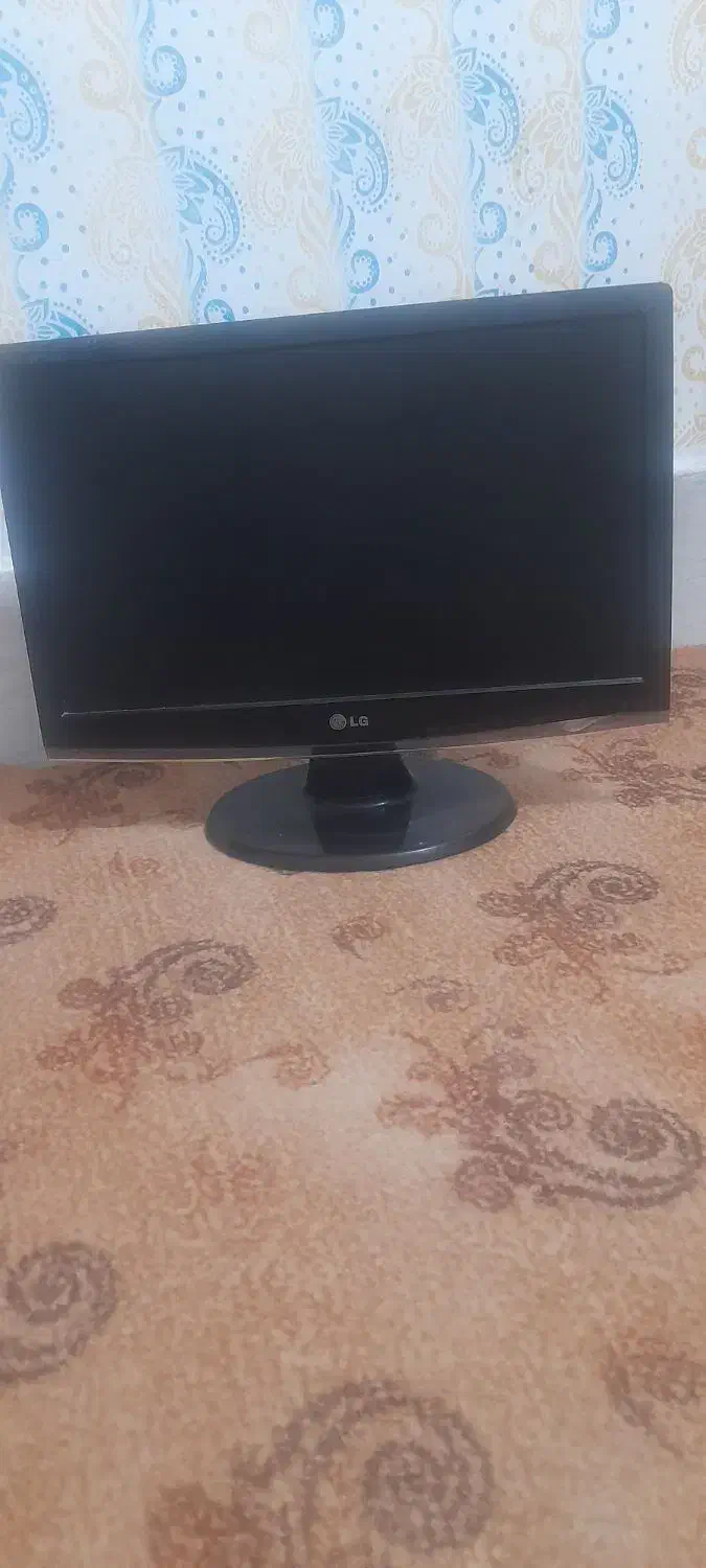 مانیتور ال جی ۱۹اینچ|قطعات و لوازم جانبی رایانه|زاهدان, |دیوار