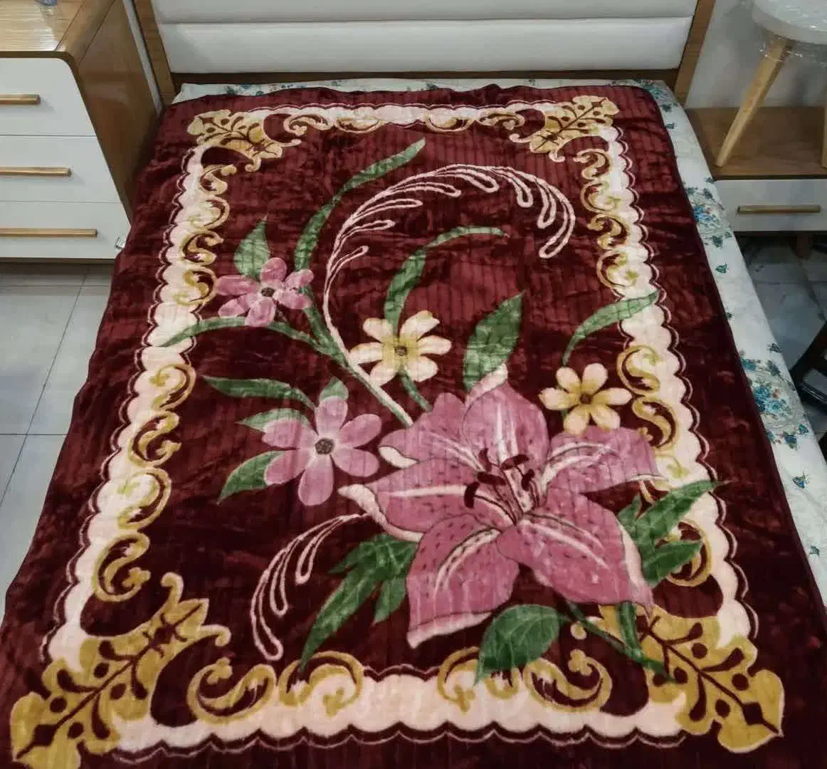 پتو نسیم|رختخواب، بالش، پتو|برخوار, |دیوار