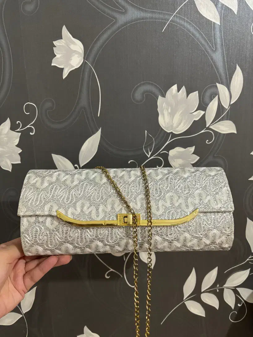 کیف مجلسی|کیف، کفش، کمربند|اراک, |دیوار