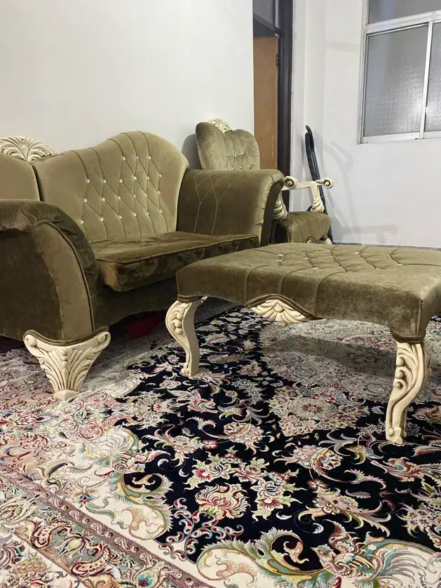 مبل کلاسیک هفت نفره|مبلمان خانگی و میز عسلی|آبیک, |دیوار