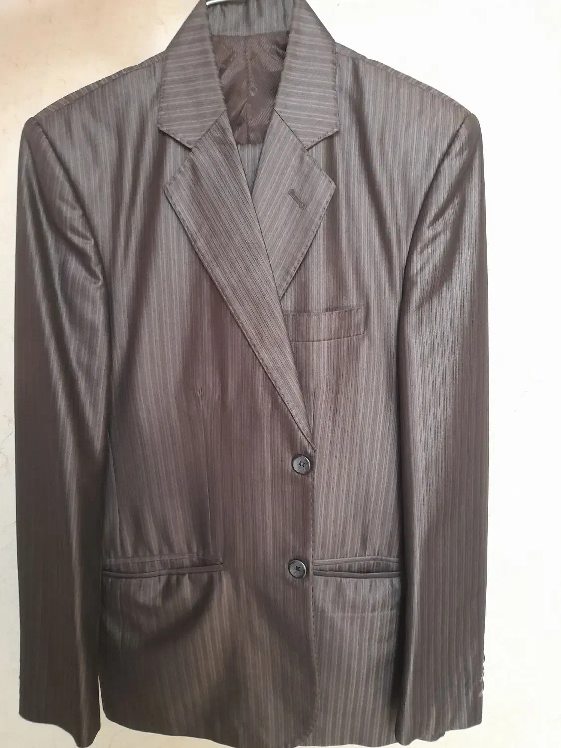 تعدادی لباس مردانه،زنانه،بچه گانه|لباس|تربتحیدریه, باغ ملی|دیوار