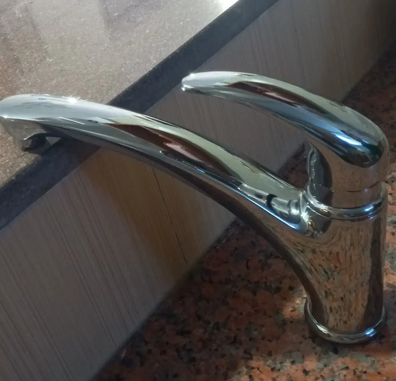 شیرروشویی مدل AVC|لوازم سرویس بهداشتی|رودان, |دیوار