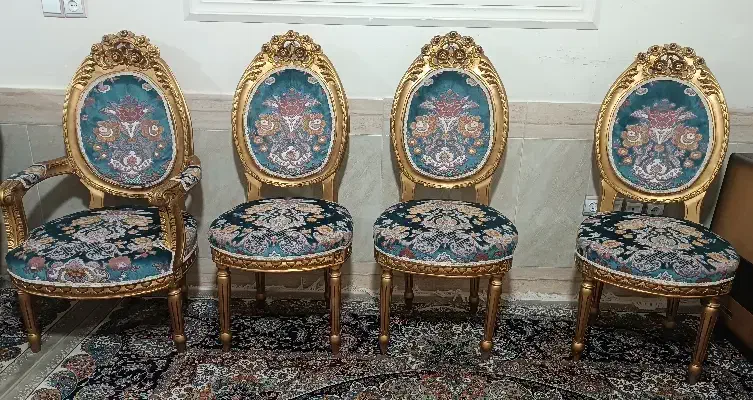 مبلمان سلطنتی ۱۵نفره کاملا سالم چوب گردو|مبلمان خانگی و میز عسلی|قزوین, |دیوار